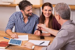 Homebuyers couple closing day